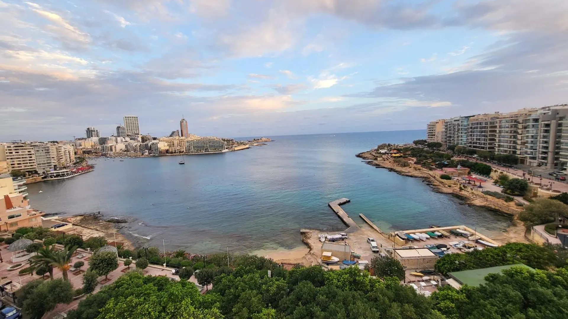 Carlton Hotel Sliema